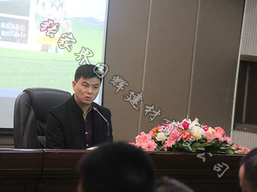 張家界國(guó)輝建材?？偨?jīng)理發(fā)言